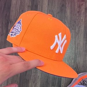 New York Yankees 7 1/8 Purple UV